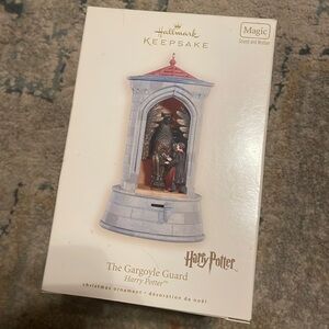 NIB RARE Hallmark 2008 Harry Potter Gargoyle Guard ornament
